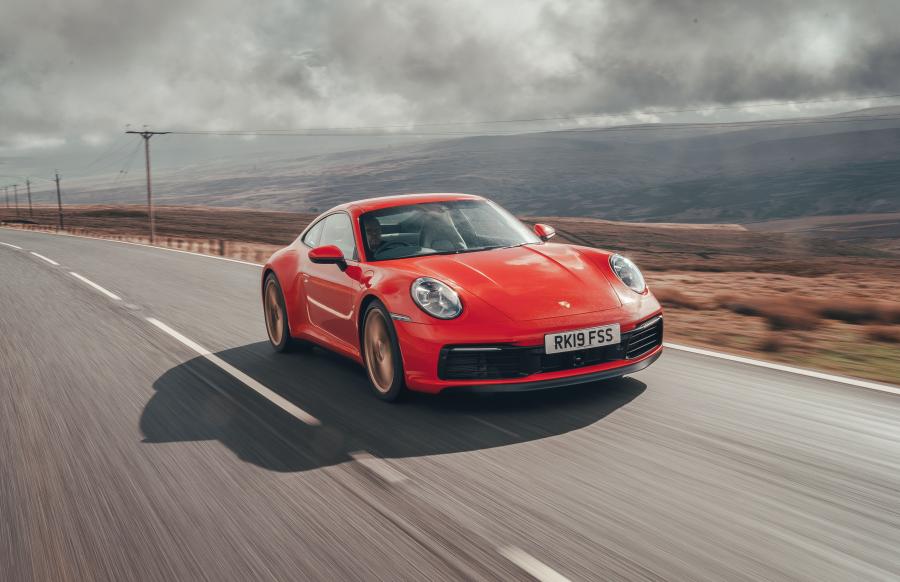  Porsche 911 Carrera S (992) 2019 года  (UK) (фото 19 из 29)